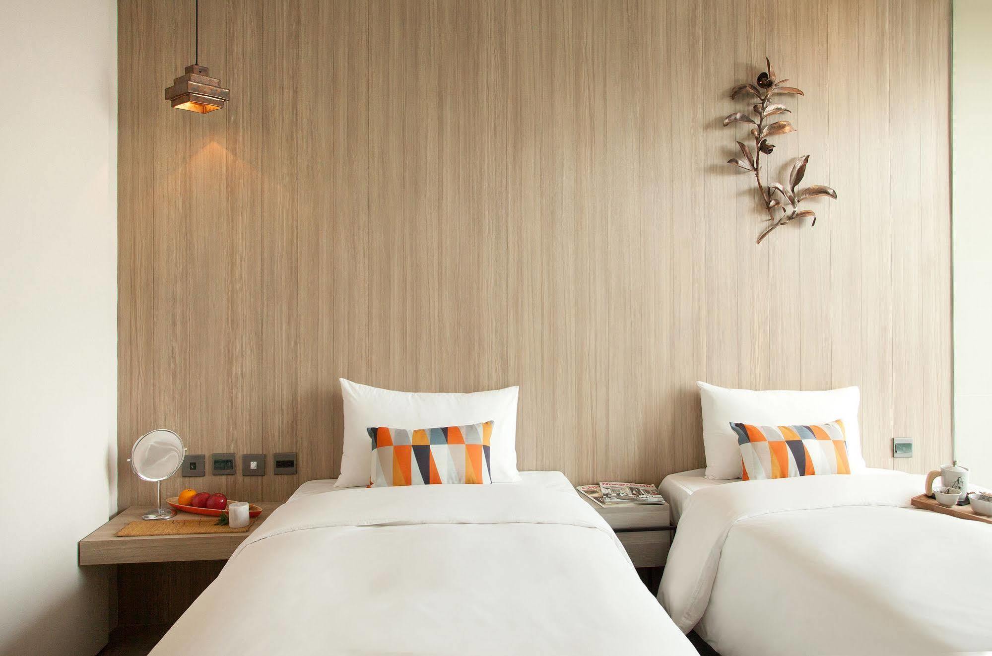 Hotel Day Plus Teascape Chiayi City Exterior photo
